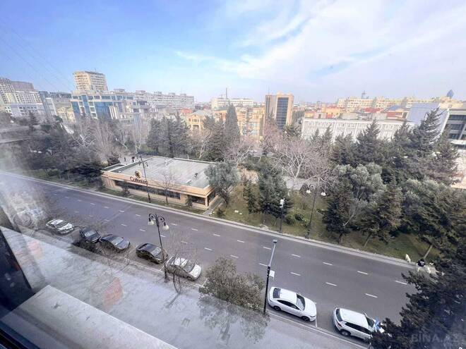 Satılır 2 otaqlı köhnə tikili 70 m², Nərimanov r., photo 16 from 17