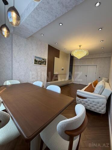 Продаётся 3-комн. новостройка 140 м², м. Нефтчиляр, photo 1 from 14