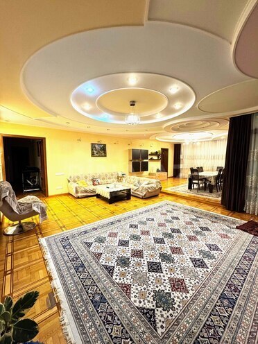 Продаётся 5-комн. новостройка 245 м², Насиминский  р., photo 1 from 15