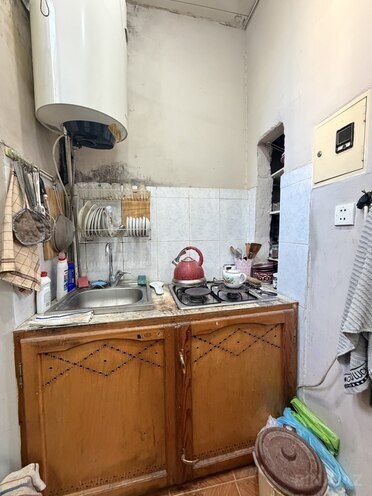 Satılır 2 otaqlı köhnə tikili 35 m², Sahil m., photo 7 from 9
