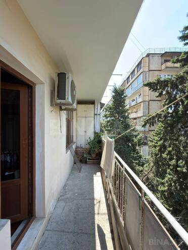 Продаётся 3-комн. вторичка 82 м², м. Ази Асланов, photo 16 from 20