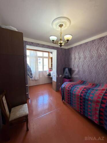 Продаётся 3-комн. вторичка 70 м², м. Ази Асланов, photo 4 from 15