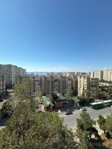 Продаётся 3-комн. вторичка 70 м², м. Ази Асланов, photo 14 from 15