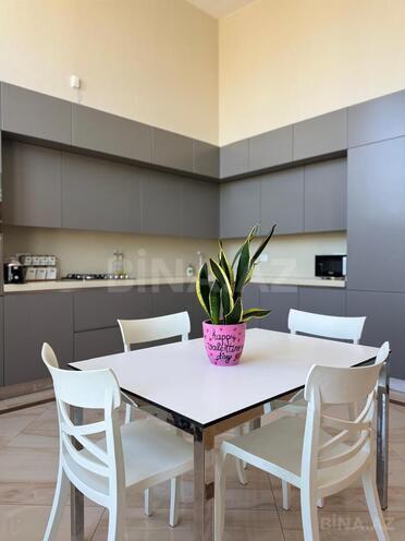 Сдаётся 3-комн. новостройка 150 м², м. Низами, photo 1 from 28
