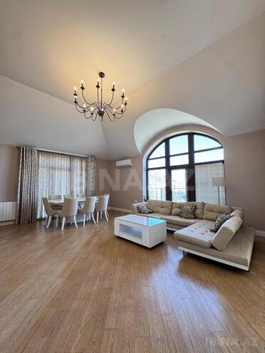 Сдаётся 3-комн. новостройка 150 м², м. Низами, photo 10 from 28