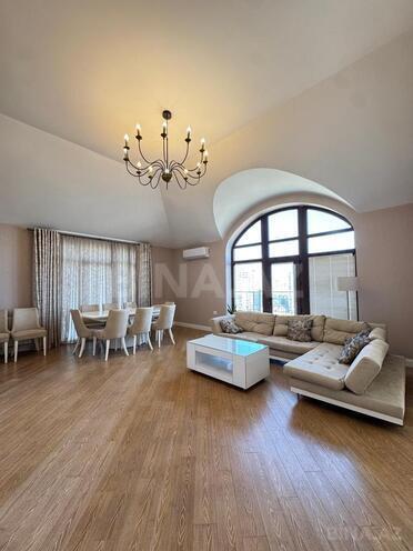 Сдаётся 3-комн. новостройка 150 м², м. Низами, photo 9 from 28