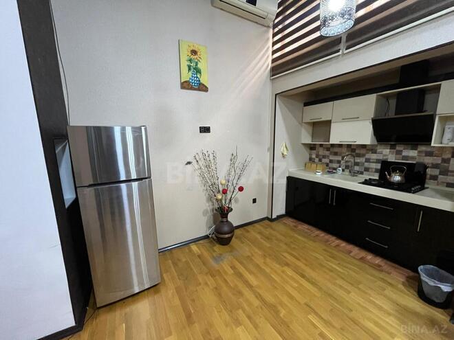 Сдаётся 3-комн. вторичка 80 м², м. Сахил, photo 6 from 8