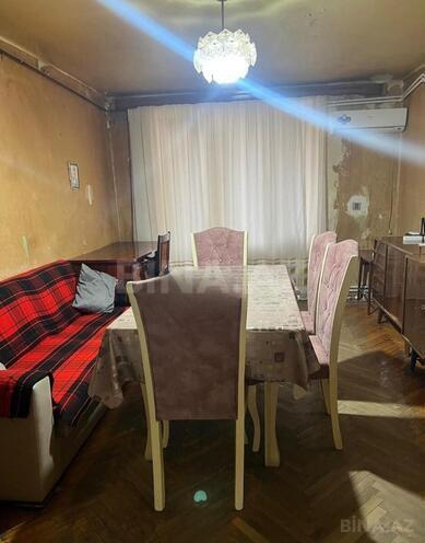 Продаётся 3-комн. вторичка 72 м², м. Элмляр Академиясы, photo 1 from 11