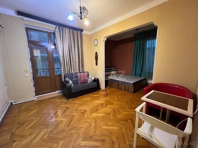 Satılır 1 otaqlı köhnə tikili 40 m², Elmlər Akademiyası m., photo 5 from 9