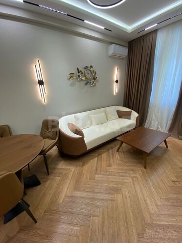 Сдаётся 2-комн. новостройка 70 м², м. Элмляр Академиясы, photo 3 from 15