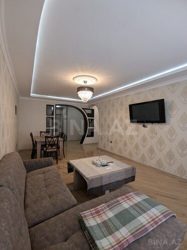 Сдаётся 3-комн. новостройка 130 м², м. 8 ноября, photo 1 from 31
