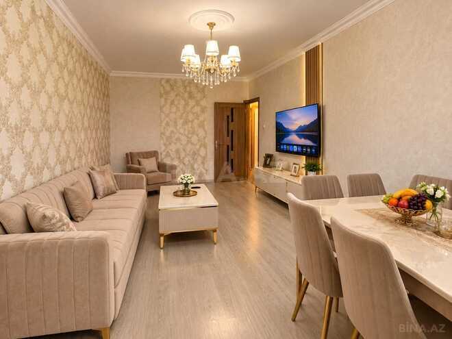 Продаётся 3-комн. вторичка 65 м², м. Халглар Достлугу, photo 1 from 10