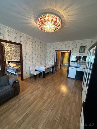 Satılır 4 otaqlı köhnə tikili 110 m², Xalqlar Dostluğu m., photo 7 from 17