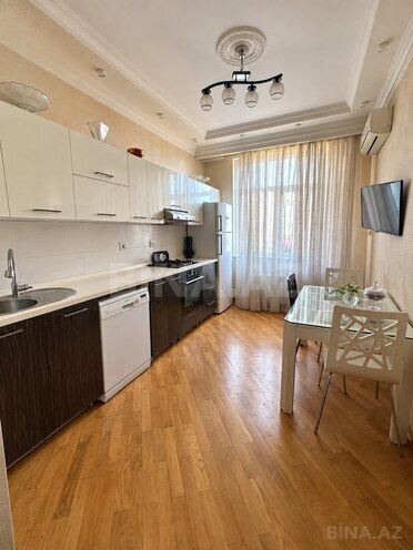 İcarəyə verilir 3 otaqlı yeni tikili 130 m², 8 Noyabr m., photo 9 from 14