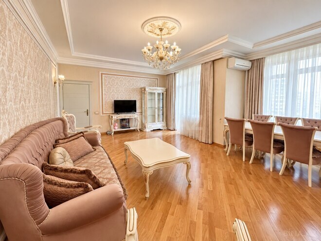 İcarəyə verilir 3 otaqlı yeni tikili 130 m², 8 Noyabr m., photo 1 from 14