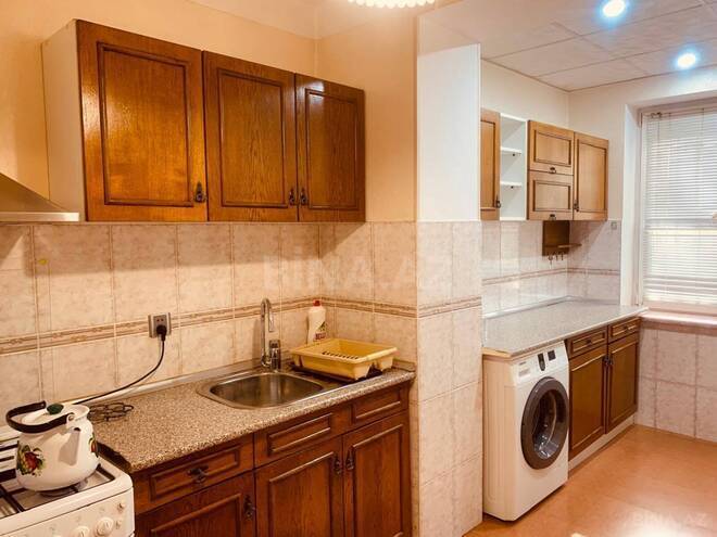 Сдаётся 3-комн. вторичка 80 м², м. Ичеришехер, photo 8 from 10