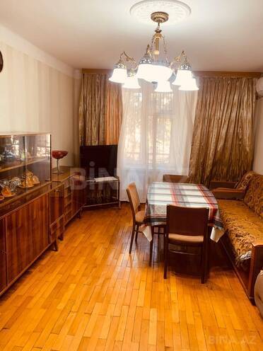 Сдаётся 3-комн. вторичка 80 м², м. Ичеришехер, photo 5 from 10