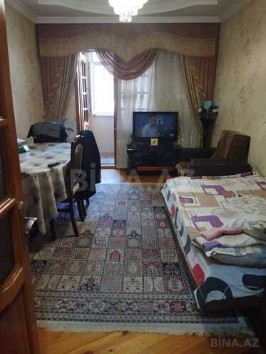 Satılır 2 otaqlı köhnə tikili 45 m², Yasamal r., photo 1 from 9