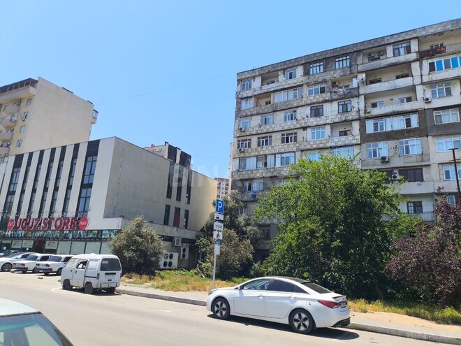Satılır 3 otaqlı köhnə tikili 78 m², İnşaatçılar m., photo 3 from 18