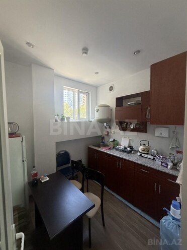 Сдаётся 3-комн. офис 100 м², м. Мемар Аджеми, photo 9 from 11