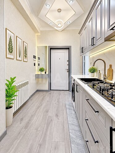 Продаётся 2-комн. новостройка 42 м², м. Кара Караев, photo 8 from 14