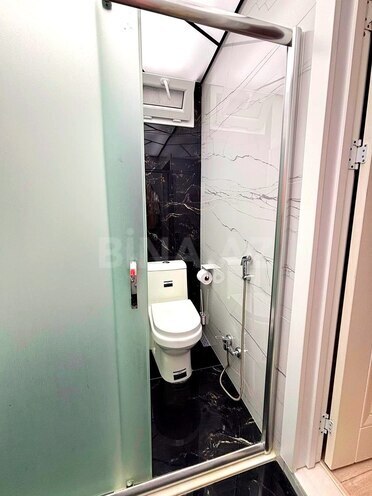 Satılır 3 otaqlı köhnə tikili 120 m², 28 May m., photo 17 from 19