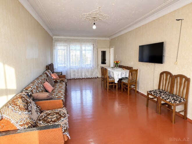 Satılır 4 otaqlı köhnə tikili 115 m², Nəsimi m., photo 1 from 14