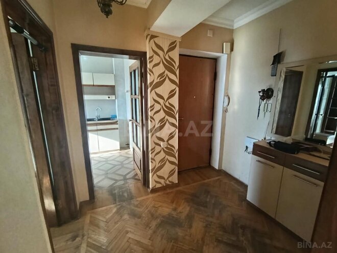 Продается 4-комн. вторичка 100 м², м. Элмляр Академиясы, photo 15 from 16