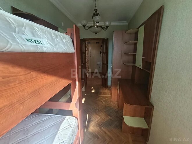 Продается 4-комн. вторичка 100 м², м. Элмляр Академиясы, photo 11 from 16