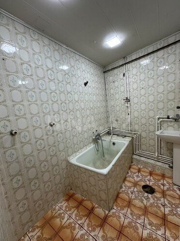 Satılır 2 otaqlı köhnə tikili 60 m², Nizami m., photo 18 from 19