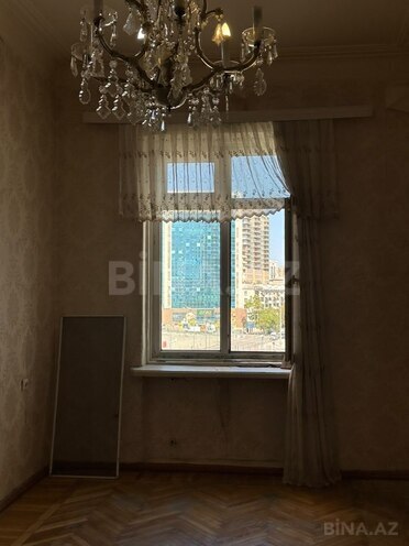 Satılır 2 otaqlı köhnə tikili 60 m², Nizami m., photo 15 from 19