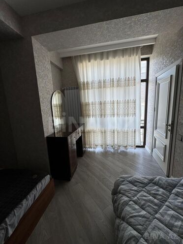 İcarəyə verilir 3 otaqlı yeni tikili 110 m², 28 May m., photo 3 from 8