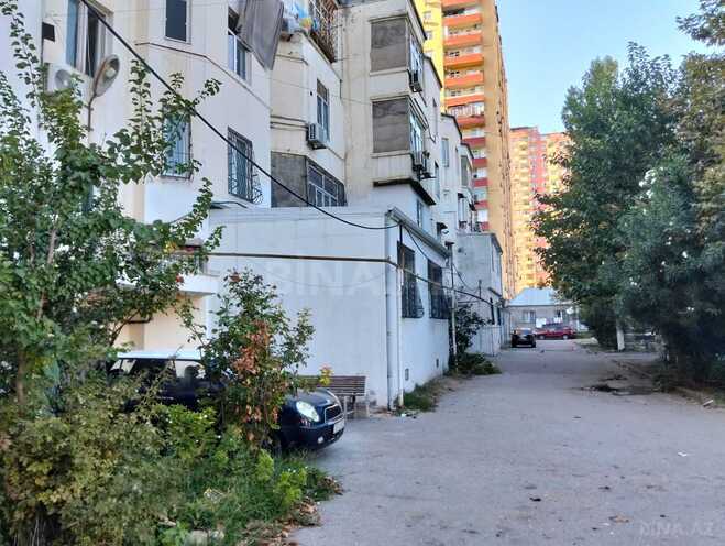 Продается 2-комн. вторичка 75 м², м. Иншаатчылар, photo 1 from 17