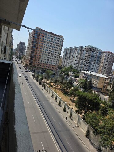 Satılır 2 otaqlı köhnə tikili 70 m², Gənclik m., photo 7 from 23