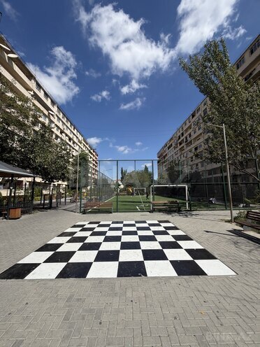 Satılır 2 otaqlı köhnə tikili 60 m², Bakıxanov q., photo 1 from 15