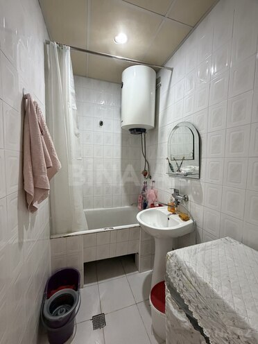 Satılır 2 otaqlı köhnə tikili 60 m², Bakıxanov q., photo 14 from 15