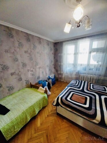 Satılır 3 otaqlı köhnə tikili 75 m², İnşaatçılar m., photo 9 from 14