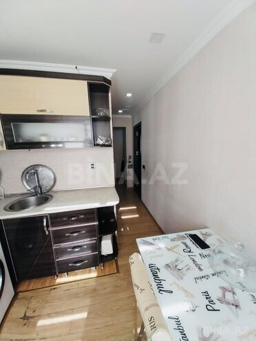 Satılır 3 otaqlı köhnə tikili 75 m², İnşaatçılar m., photo 12 from 14