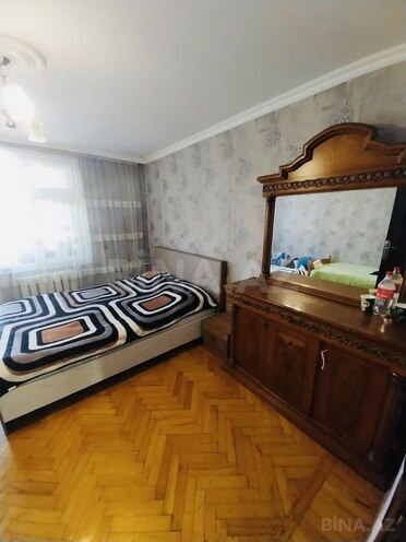 Satılır 3 otaqlı köhnə tikili 75 m², İnşaatçılar m., photo 8 from 14