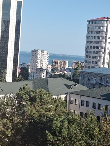 Продаётся 5-комн. новостройка 187 м², м. Элмляр Академиясы, photo 1 from 14