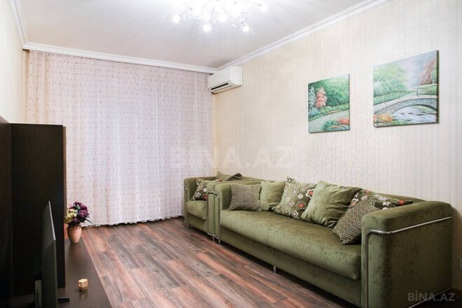 Сдаётся 3-комн. вторичка 80 м², м. Ази Асланов, photo 1 from 25
