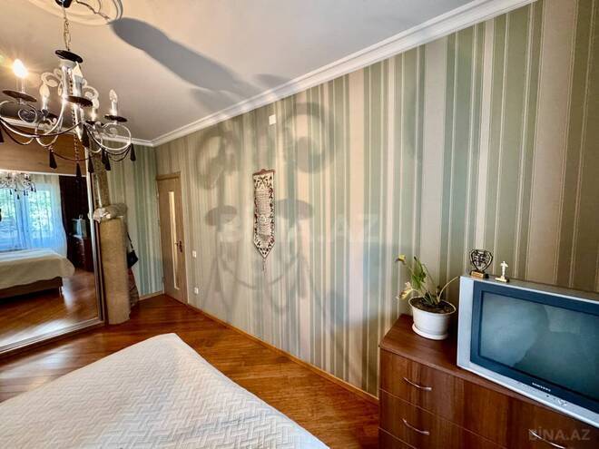 Продаётся 4-комн. вторичка 110 м², м. Халглар Достлугу, photo 18 from 28