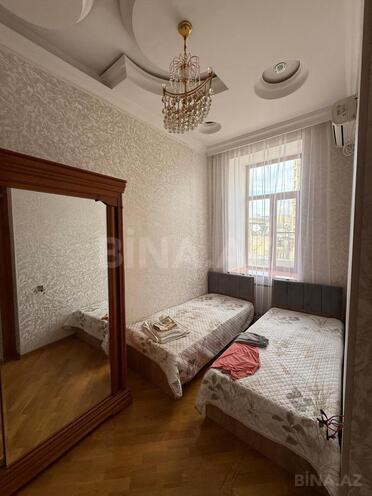 Сдаётся 3-комн. вторичка 100 м², м. Ичеришехер, photo 8 from 18
