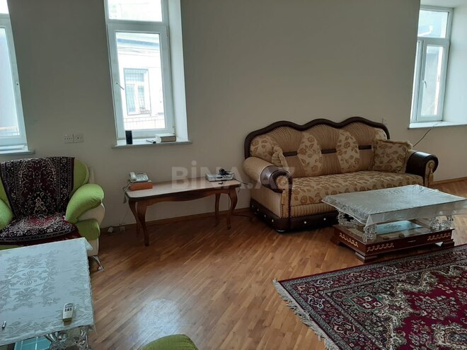 İcarəyə verilir 4 otaqlı köhnə tikili 150 m², Sahil m., photo 10 from 23