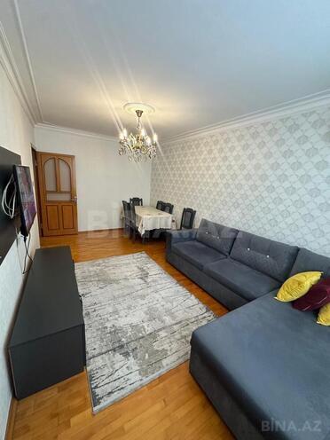 Продаётся 3-комн. вторичка 80 м², пос. Бакиханова, photo 1 from 13