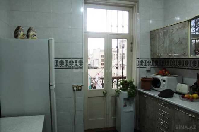 İcarəyə verilir 2 otaqlı köhnə tikili 60 m², Sahil m., photo 8 from 13