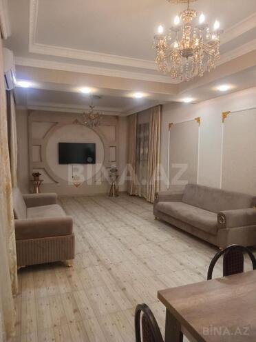 İcarəyə verilir 5 otaqlı həyət evi/bağ evi 170 m², Həzi Aslanov q., photo 1 from 8