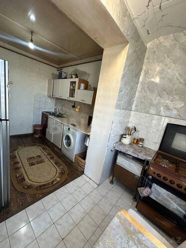 Satılır 4 otaqlı köhnə tikili 90 m², Xalqlar Dostluğu m., photo 8 from 16