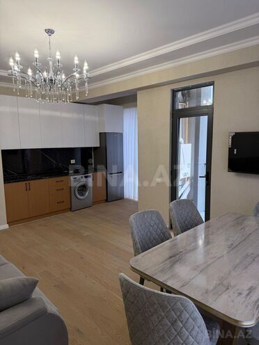 Сдаётся 3-комн. новостройка 75 м², м. Иншаатчылар, photo 11 from 16
