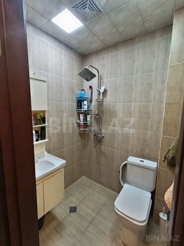 Satılır 2 otaqlı köhnə tikili 40 m², M.Ə.Rəsulzadə q., photo 9 from 13